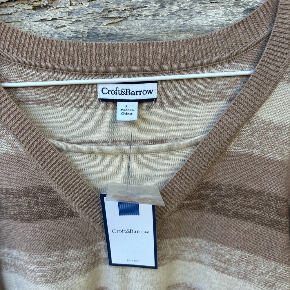 Croft & Barrow Earthy Tones V-Neck Striped Light Sweater Size L NWT - Picture 3 of 8